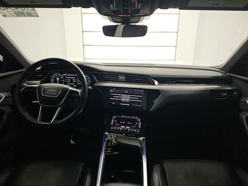 Used 2023 Audi e-tron Chronos w/ Chronos Package image 11
