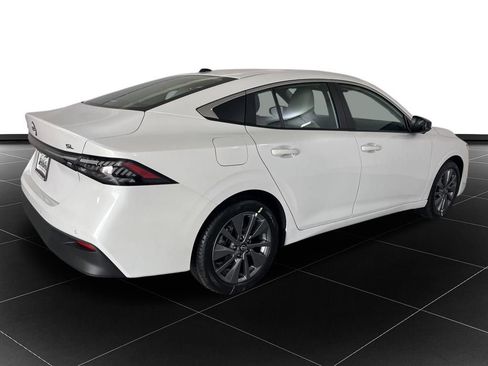 New 2026 Nissan Sentra SL w/ Floor Mat Package FWD image 5