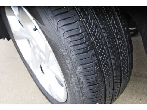 Used 2024 Chevrolet Trax LS w/ LS Convenience Package FWD image 26