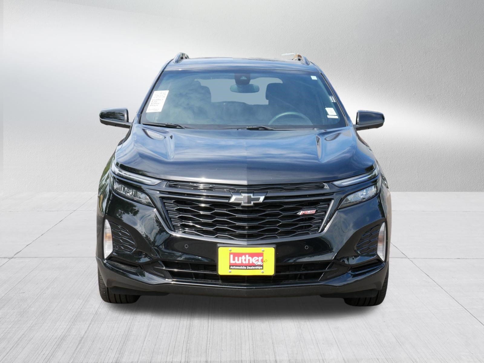Used 2024 Chevrolet Equinox RS AWD/4WD image 2