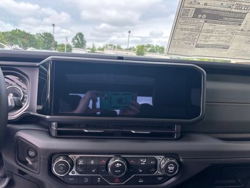 New 2026 Jeep Gladiator Mojave AWD/4WD image 8
