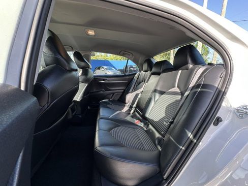 Used 2023 Toyota Camry SE image 17