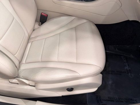 Used 2018 Mercedes-Benz GLC 300 w/ Multimedia Package image 66