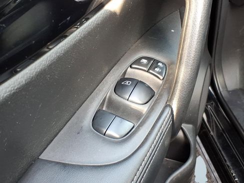 Used 2022 Nissan Rogue Sport SL image 11