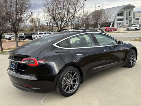 Used 2018 Tesla Model 3 Long Range image 5
