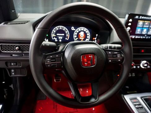 Used 2025 Honda Civic Type R image 13