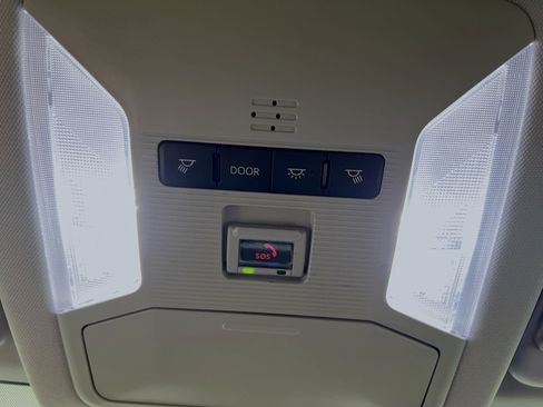 Used 2024 Toyota RAV4 XLE image 21