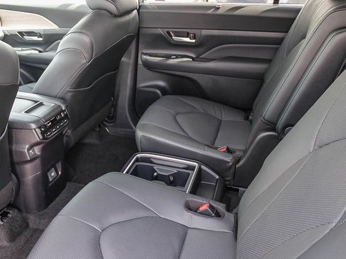New 2026 Toyota Grand Highlander Limited image 21