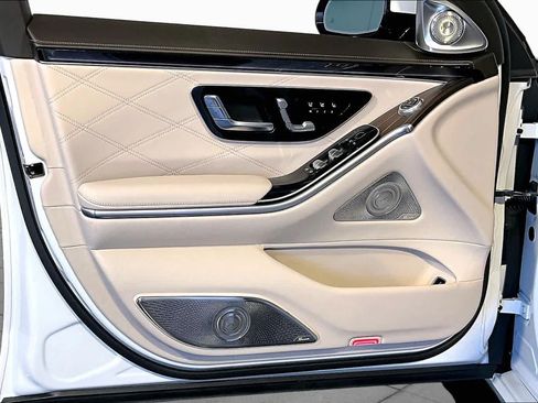 New 2026 Mercedes-Benz Maybach S 680 4MATIC image 11