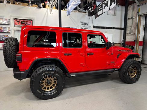 Used 2021 Jeep Wrangler Unlimited Rubicon w/ Trailer Tow Package image 5