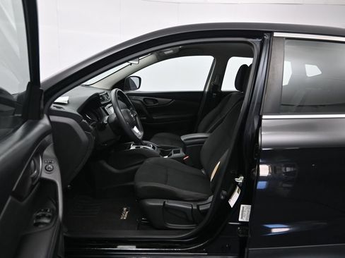 Used 2018 Nissan Rogue Sport S FWD image 20