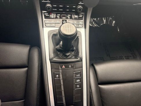Used 2025 Porsche 718 Cayman S RWD image 28