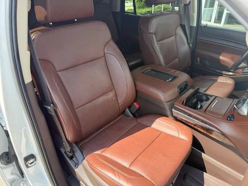 Used 2016 Chevrolet Tahoe LTZ AWD/4WD image 11