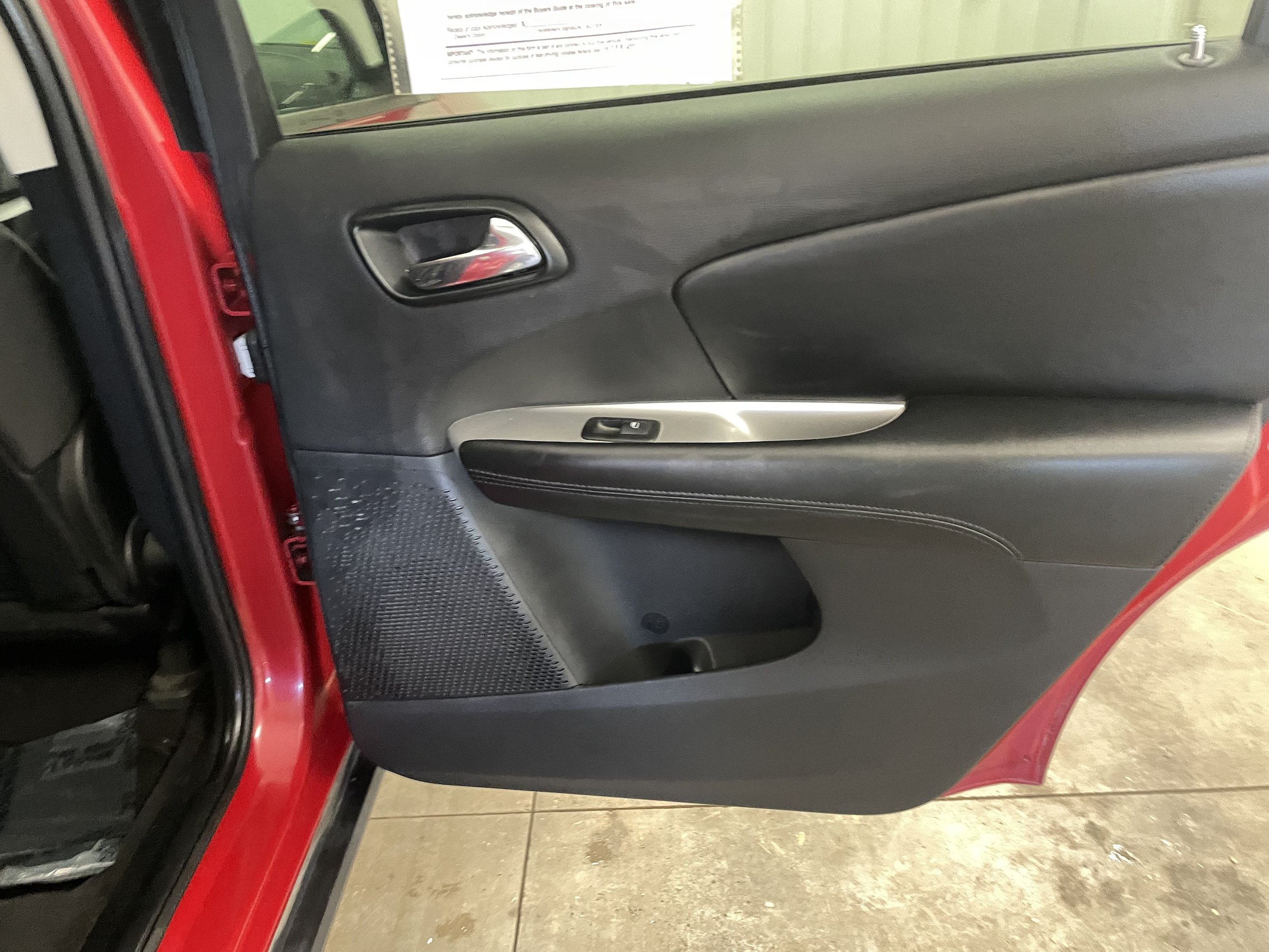 Used 2014 Dodge Journey SXT w/ Comfort/Convenience Group AWD/4WD image 25