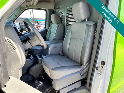 Used 2019 Nissan NV 2500 SV w/ Navigation Package RWD image 7