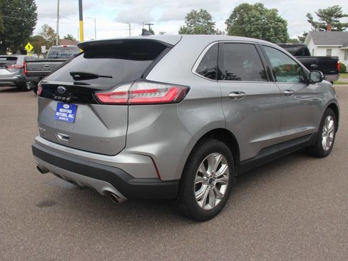 Used 2022 Ford Edge Titanium image 5