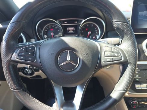 Used 2019 Mercedes-Benz CLA 250 4MATIC image 23