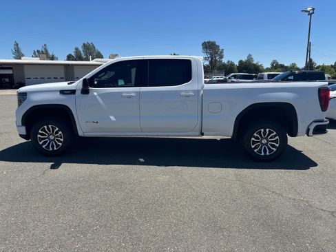 Used 2023 GMC Sierra 1500 AT4 image 8