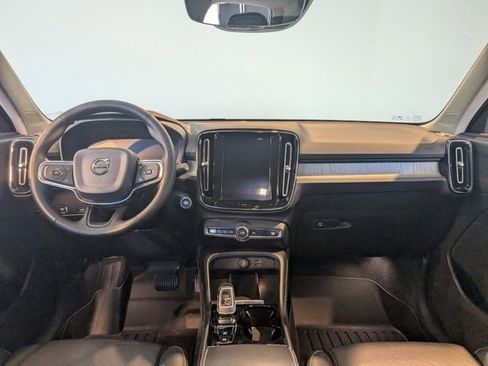 Used 2020 Volvo XC40 T5 Inscription image 15