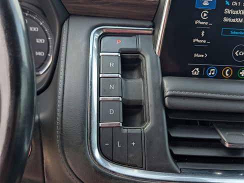 Used 2021 Chevrolet Tahoe LT w/ Luxury Package image 17