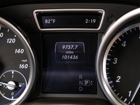 Used 2015 Mercedes-Benz ML 350 4MATIC image 19