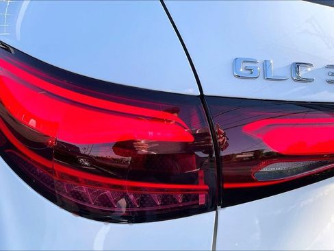 Used 2026 Mercedes-Benz GLC 300 4MATIC image 24