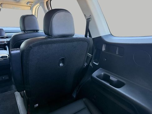 Used 2025 Kia Telluride S image 31