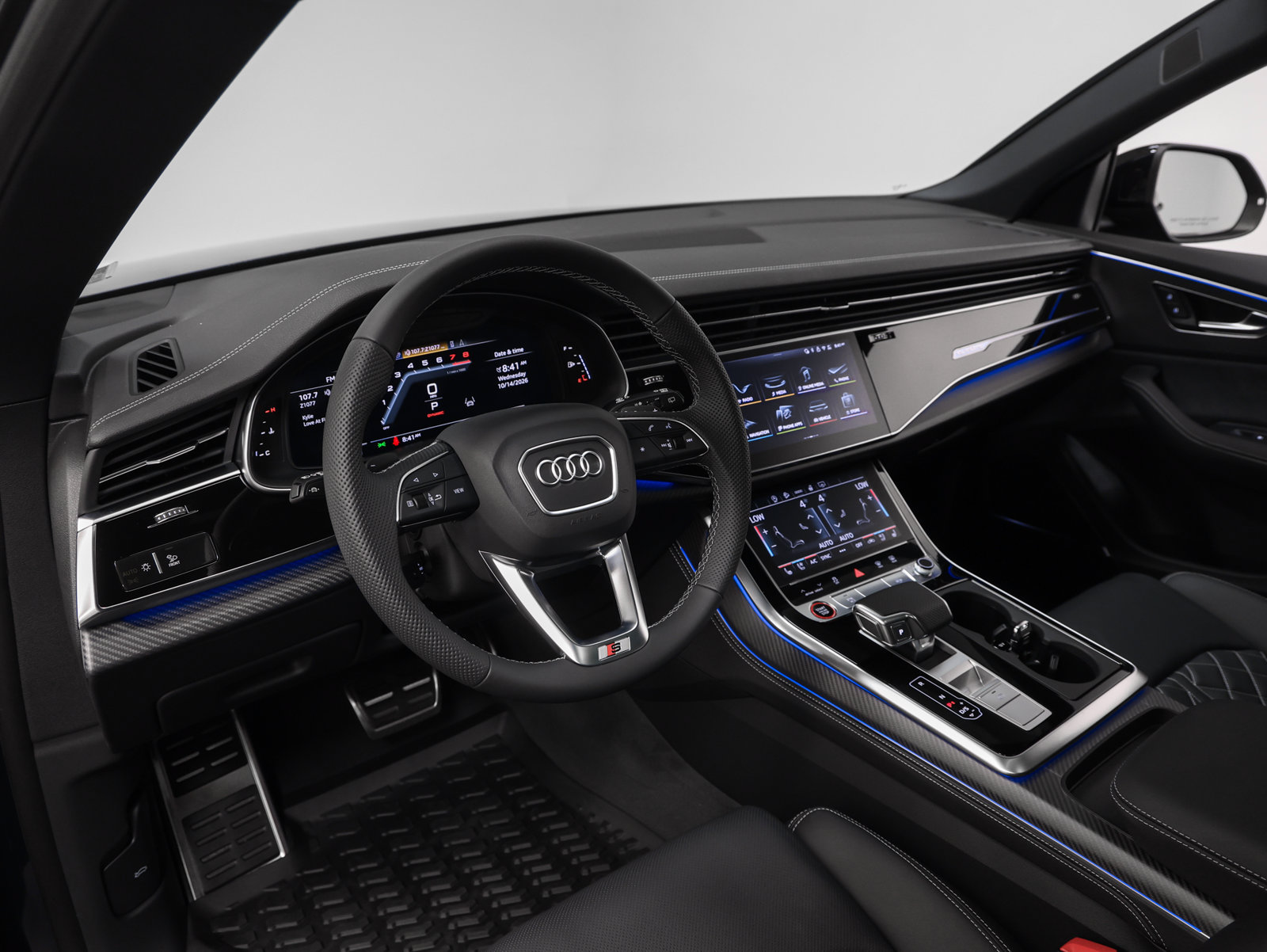 Used 2026 Audi SQ8 Premium Plus AWD/4WD image 4