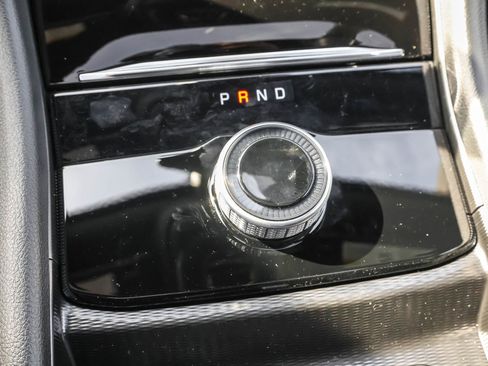 New 2025 Jeep Grand Cherokee Altitude image 19