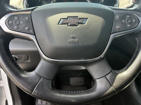 Used 2022 Chevrolet Traverse RS AWD/4WD image 30