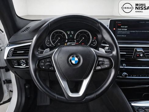Used 2018 BMW 530e RWD image 8
