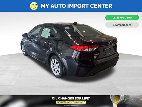 Used 2021 Toyota Corolla LE w/ Carpet Mat Package (TMS) image 5