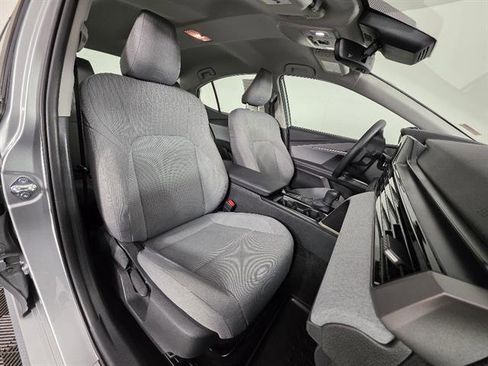 Used 2025 Toyota Camry LE w/ Convenience Package image 13