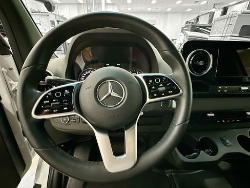 Used 2023 Mercedes-Benz Sprinter 144 Cargo image 23