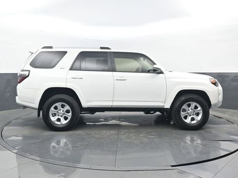 Used 2021 Toyota 4Runner SR5 Premium w/ Moonroof Package image 2