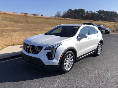 Used 2023 Cadillac XT4 Luxury w/ Cold Weather Package