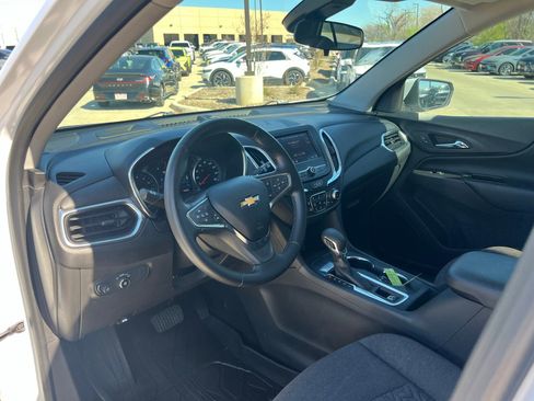 Used 2023 Chevrolet Equinox LT image 22