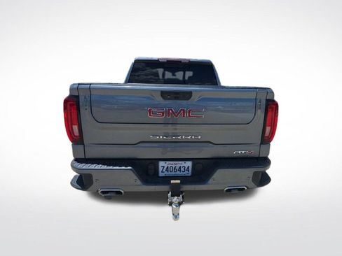 Used 2022 GMC Sierra 1500 AT4 w/ AT4 Premium Package AWD/4WD image 9