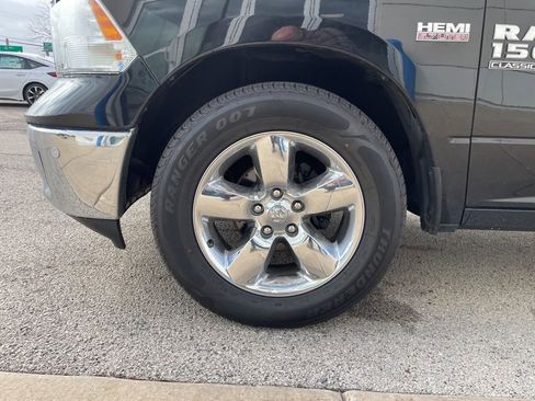 Used 2019 RAM 1500 Big Horn AWD/4WD image 17