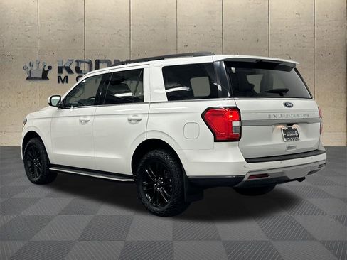 Used 2023 Ford Expedition XLT image 6