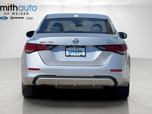 Used 2022 Nissan Sentra SV FWD image 5