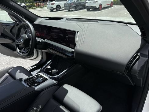 Used 2025 BMW X3 xDrive30i AWD/4WD image 32