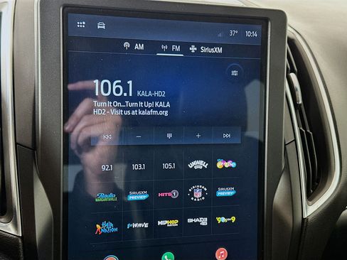 Used 2024 Ford Edge Titanium image 14