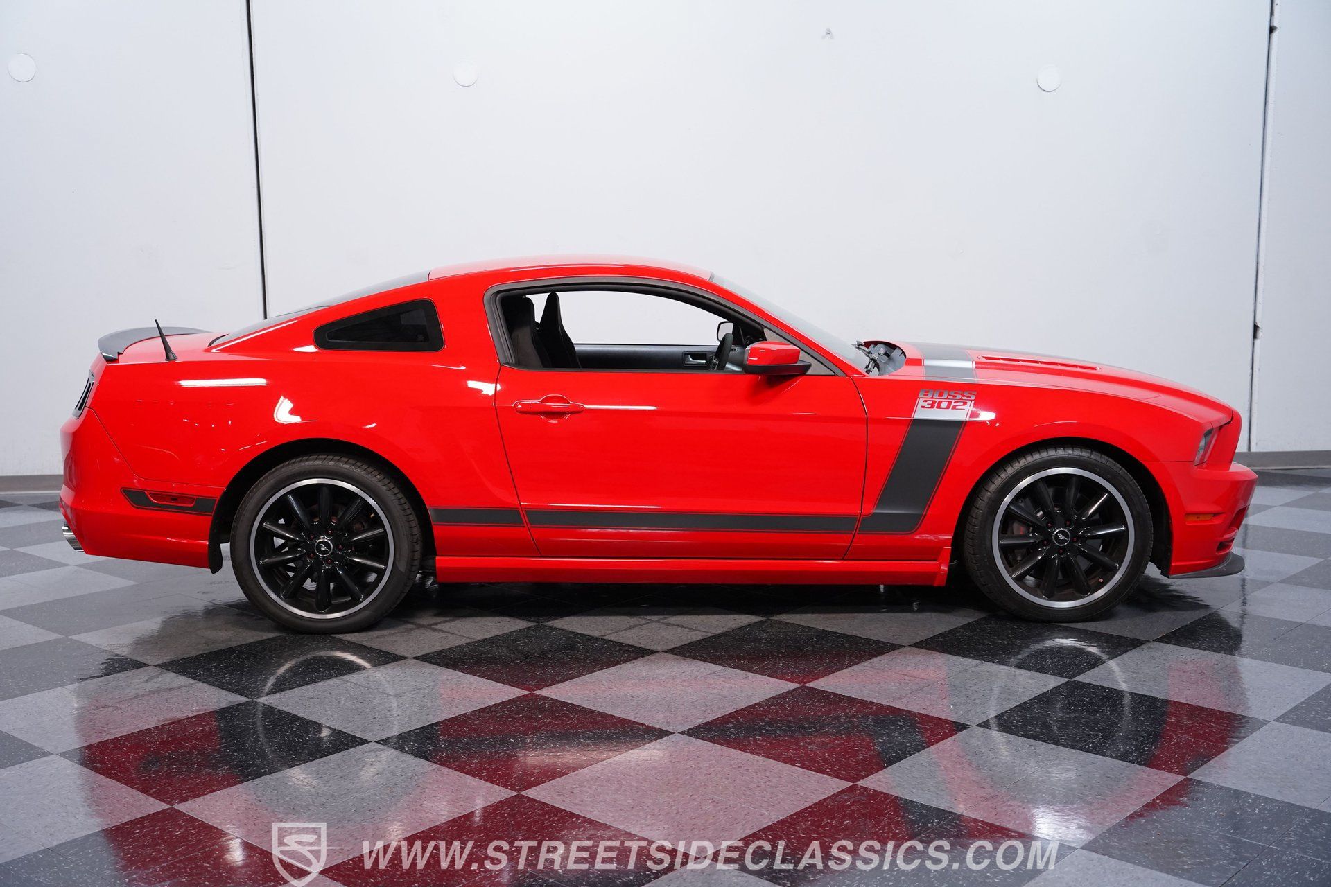 Used 2013 Ford Mustang Boss 302 w/ Boss 302 Accessory Pkg RWD image 12