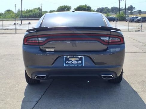 Used 2022 Dodge Charger SXT w/ Blacktop Package RWD image 6