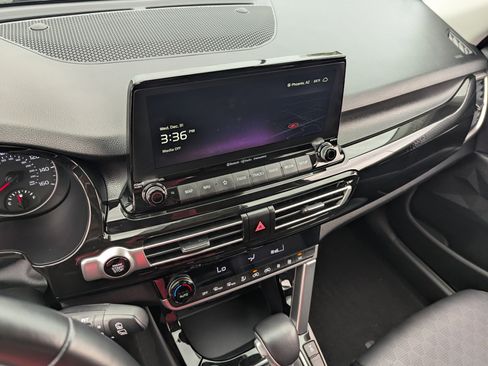 Certified 2023 Kia Seltos EX image 23