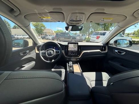 Used 2026 Volvo XC60 B5 Plus w/ Protection Package Premier AWD/4WD image 15