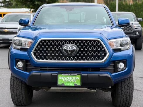 Used 2018 Toyota Tacoma TRD Off-Road AWD/4WD image 8