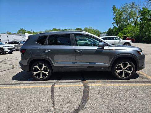 New 2026 Volkswagen Taos SEL AWD/4WD image 6