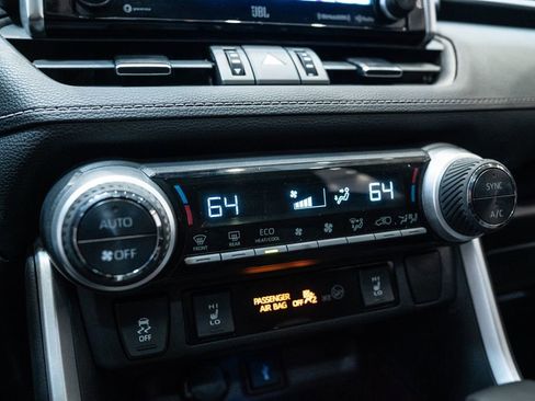 Certified 2021 Toyota RAV4 Limited FWD image 28